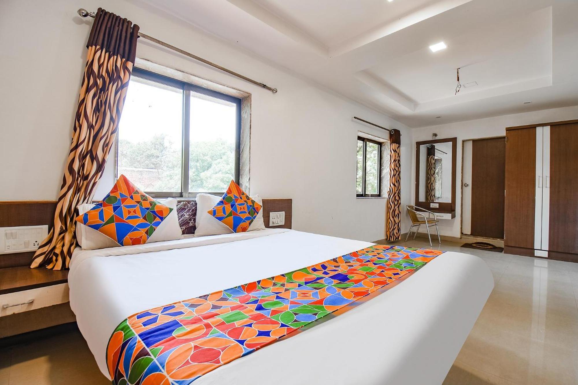 Fabhotel Bright Holidays Махабалешвар Экстерьер фото